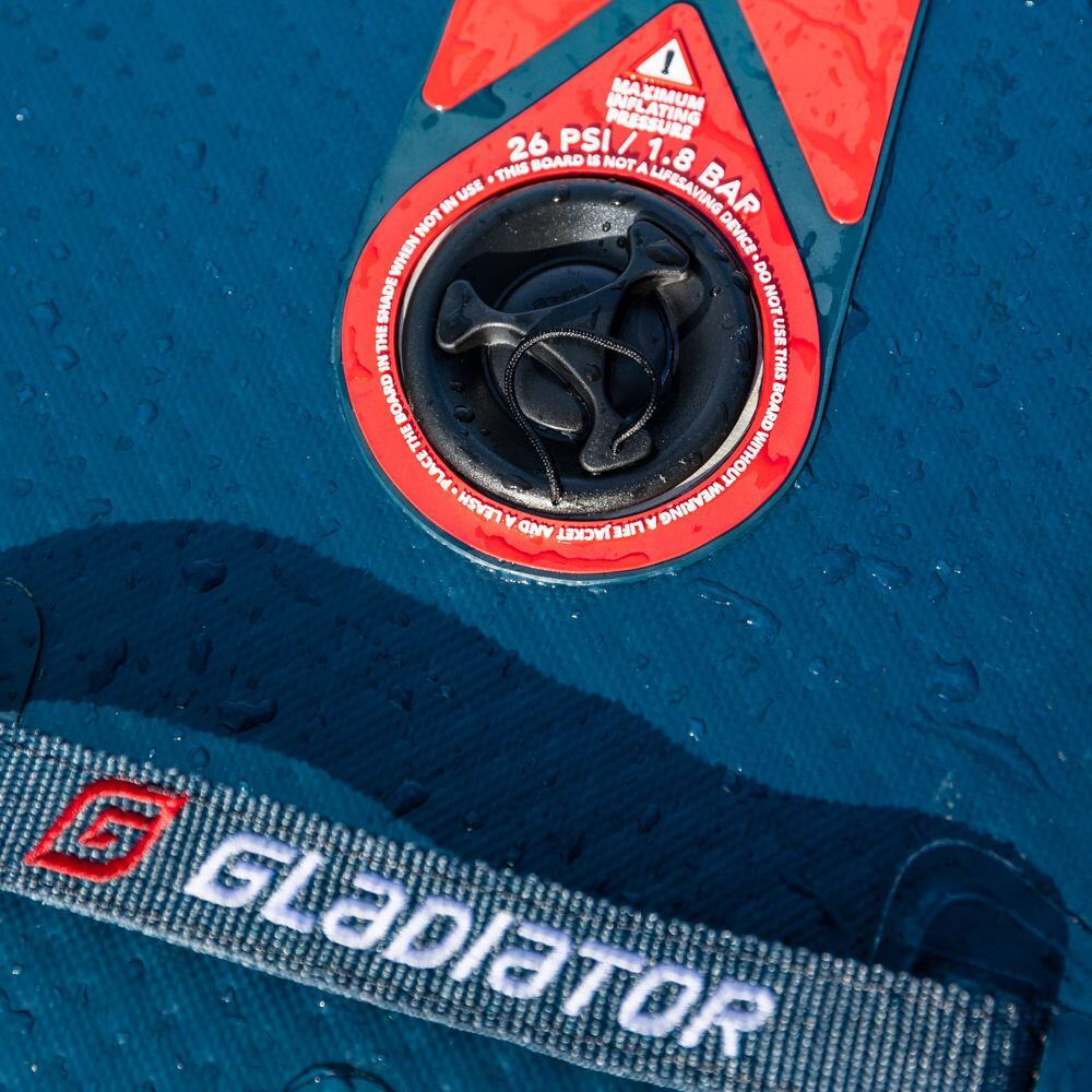 nafukovaci-paddleboard-gladiator-pro-light-12-6-x30-x5--2022-23 vnetil